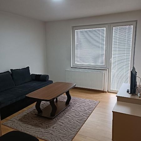 فندق 2Bdr Apt With Balcony With View- Free Parking سراييفو المظهر الخارجي الصورة